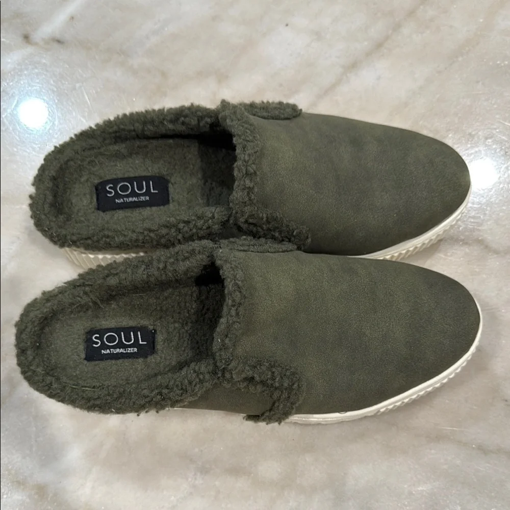 NATURALIZER Women’s Sole OliveGreen Slip-On Cozy Shoes Mules Size 8M